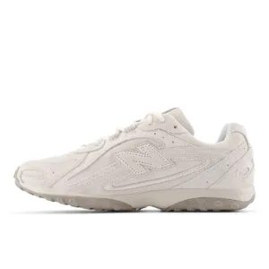 New Balance 204L