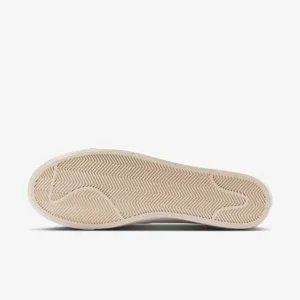 Nike Tennis Classic